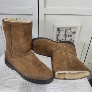 UGG Australia Women's Classic Short #5225 Sheepskin Boots - Chestnut, US 9 EU 40